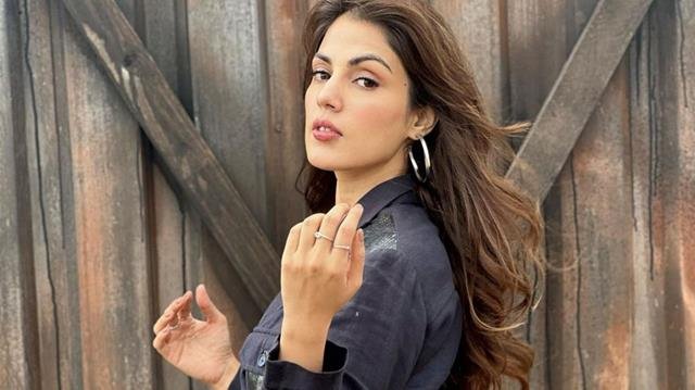 2232-rhea-chakraborty
